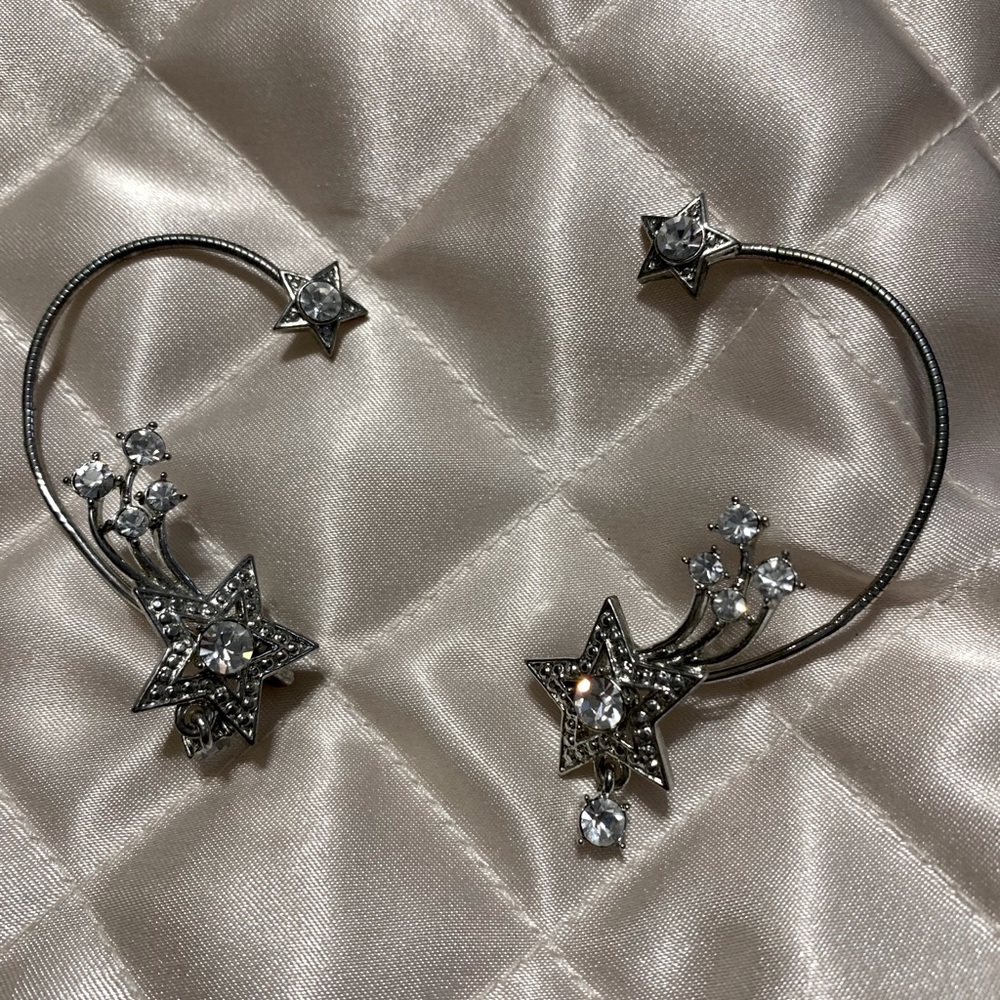 Cufflinhs for around your ear